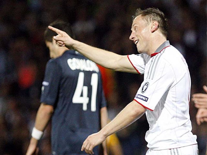 Olic anota el segundo ante el Lyon