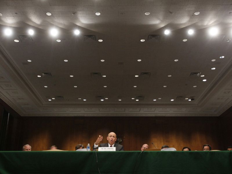 Los directivos del banco Goldman Sachs niegan haber especulado con el dinero de sus clientes durante la crisis