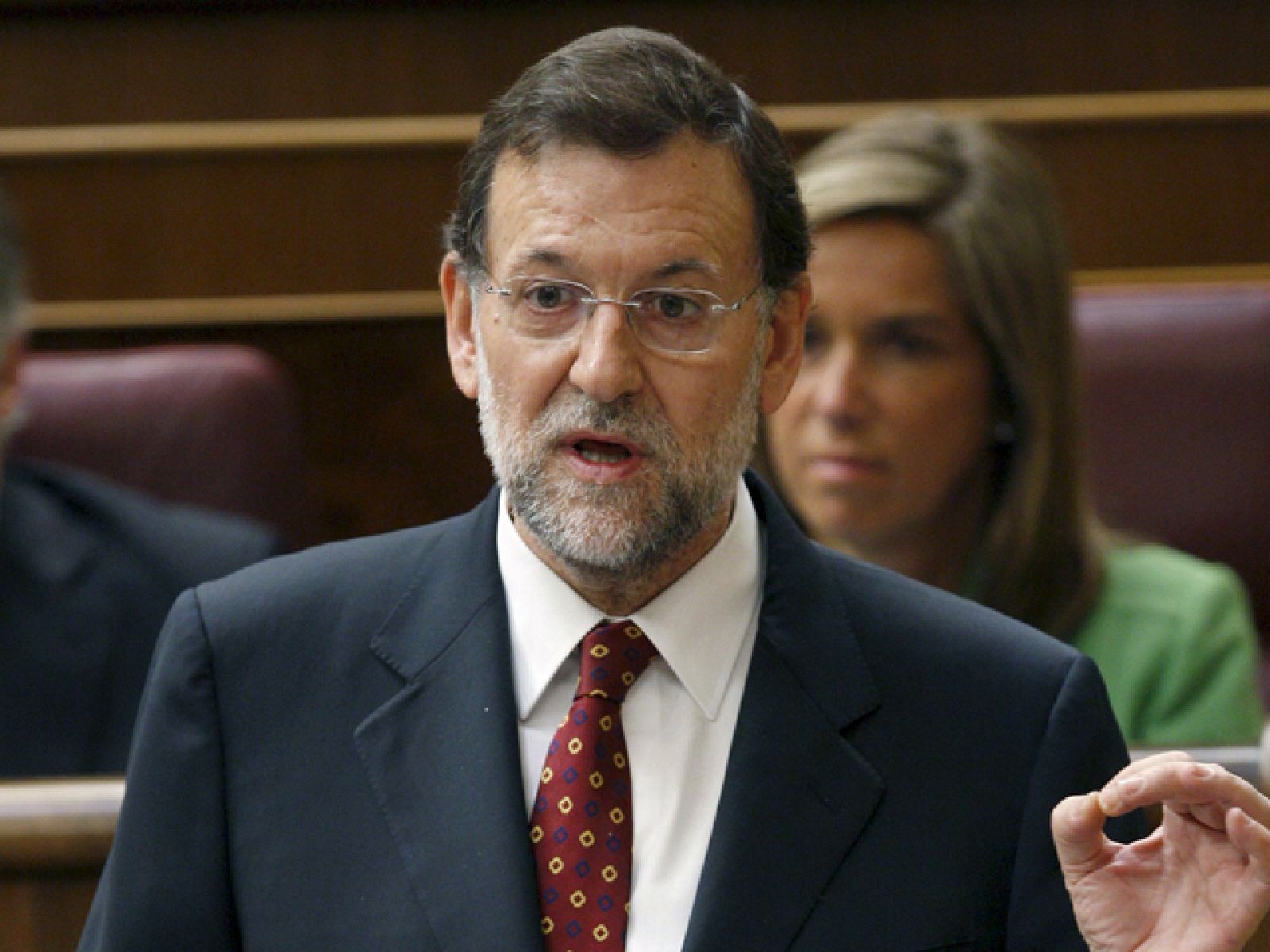 La situación económica ha servido de base para un nuevo enfrentamiento en el Congreso entre Rajoy y Zapatero | Ver