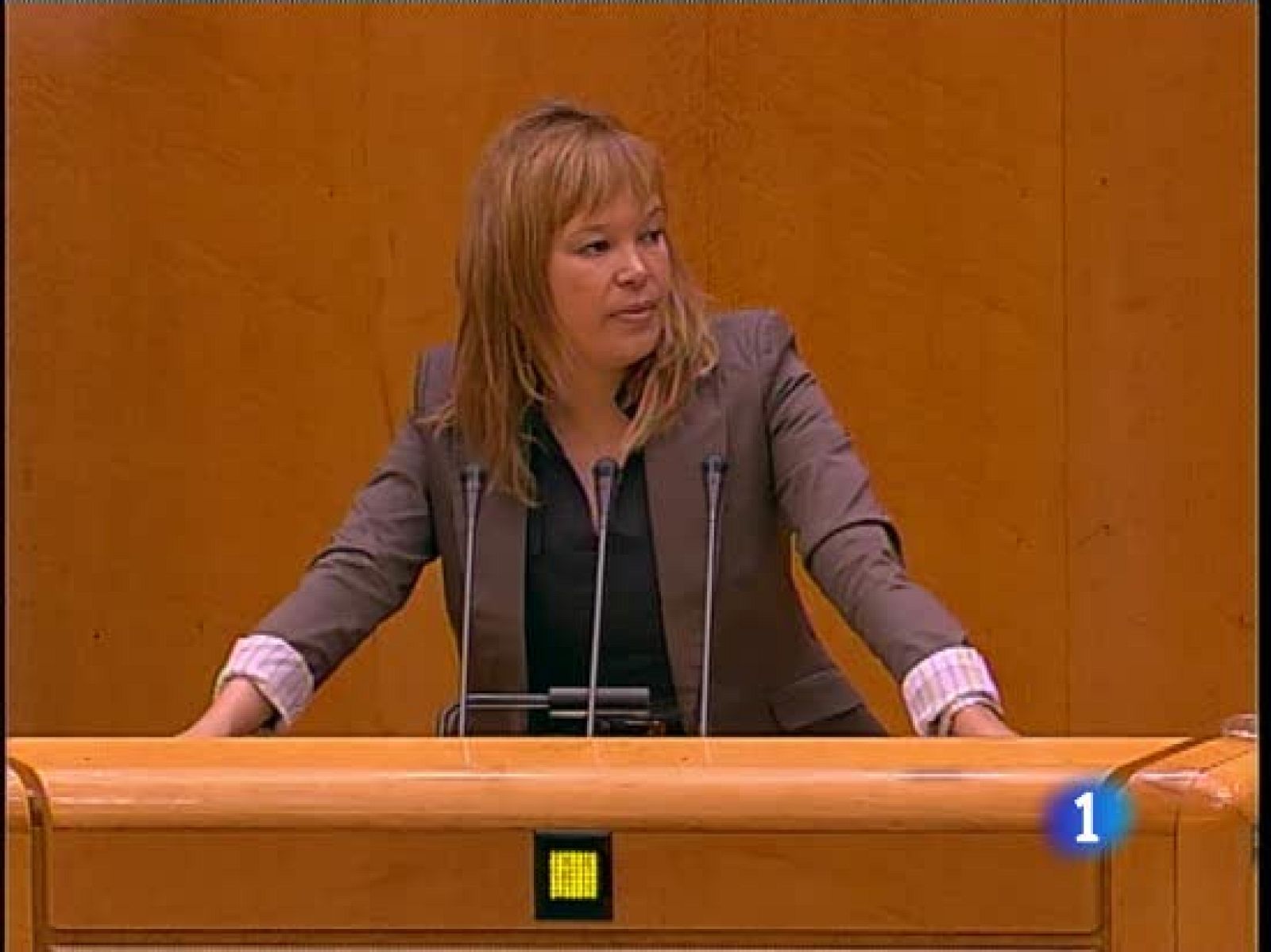 El Senado estudiará que los parlamentarios intervengan en sus lenguas autonómicas | Ver