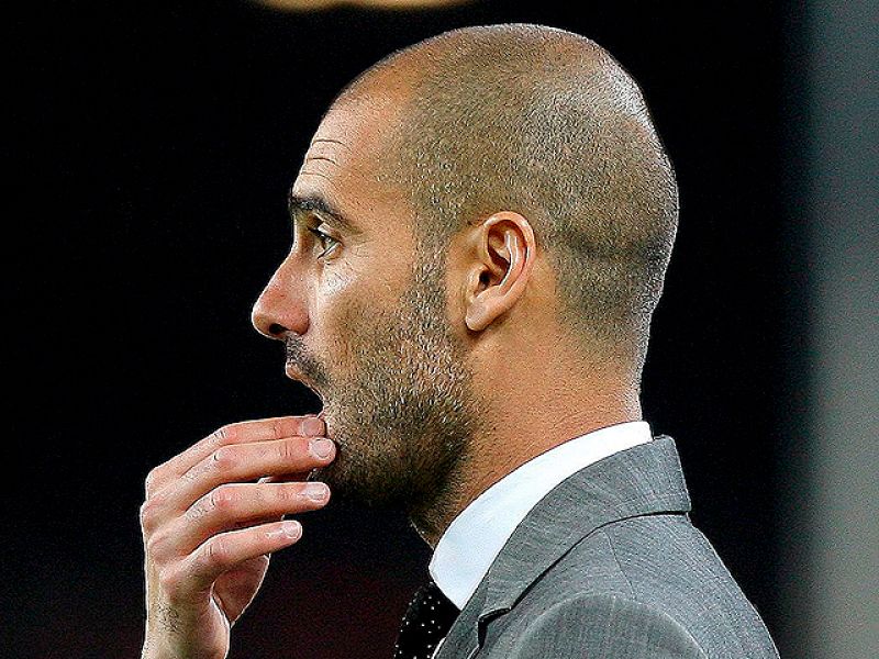 El Barça se estrelló ante el muro de Mourinho y ahora, la justa plantilla del equipo de Guardiola sólo le queda centrarse en la Liga.