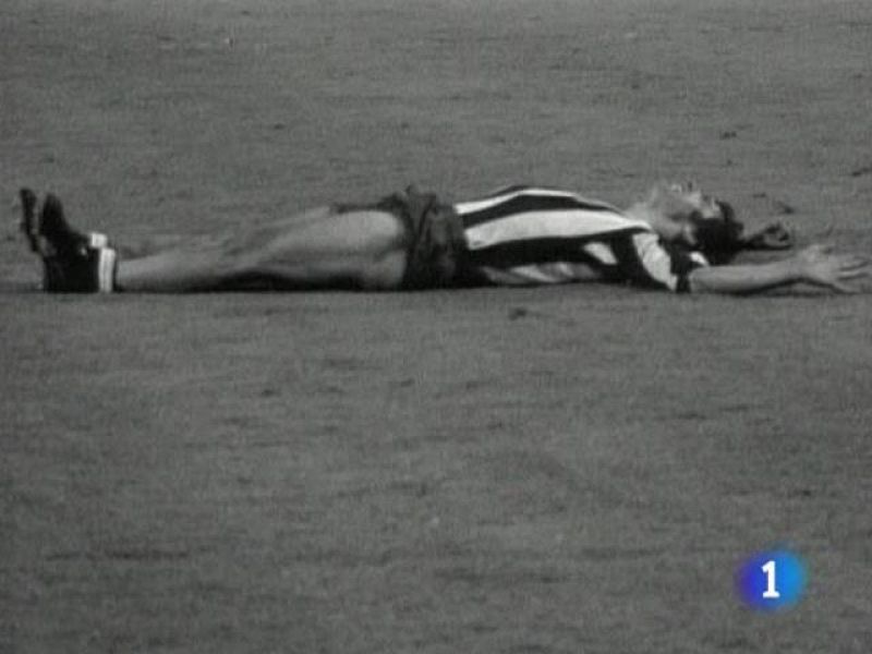 La vitrina europea del Atlético, en blanco y negro