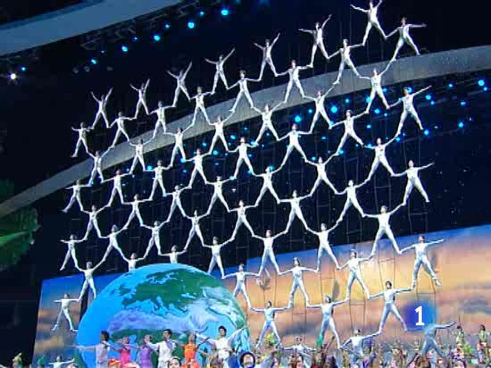 Con una espectacular ceremonia se ha inaugurado hoy la Expo de Shanghái | Ver