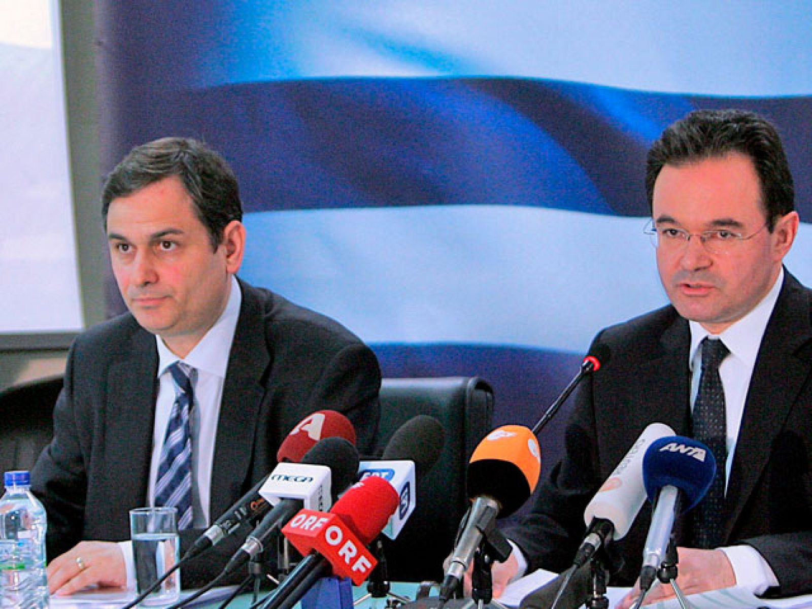 El Telediario en cuatro minutos  (02/05/2010)