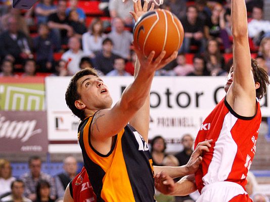 Baloncesto en RTVE - Suzuki Manresa 76-69 AA Fuenlabrada