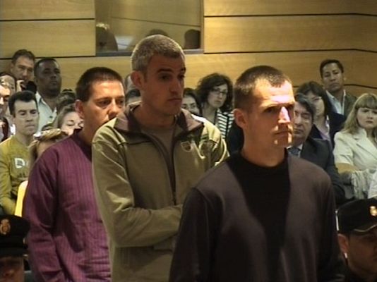 Telediario 1 - Telediario en 4' - 03/05/10