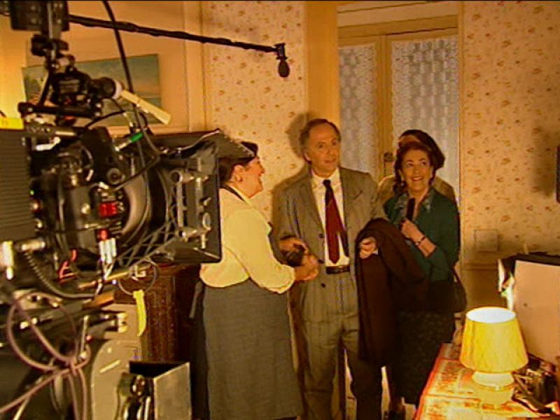 Carmen Maura, Lola Dueñas y Natalia Verbeke ruedan en París 'Las mujeres del sexto' | Ver