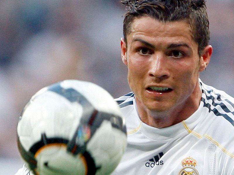 Ronaldo mantiene vivo al Madrid