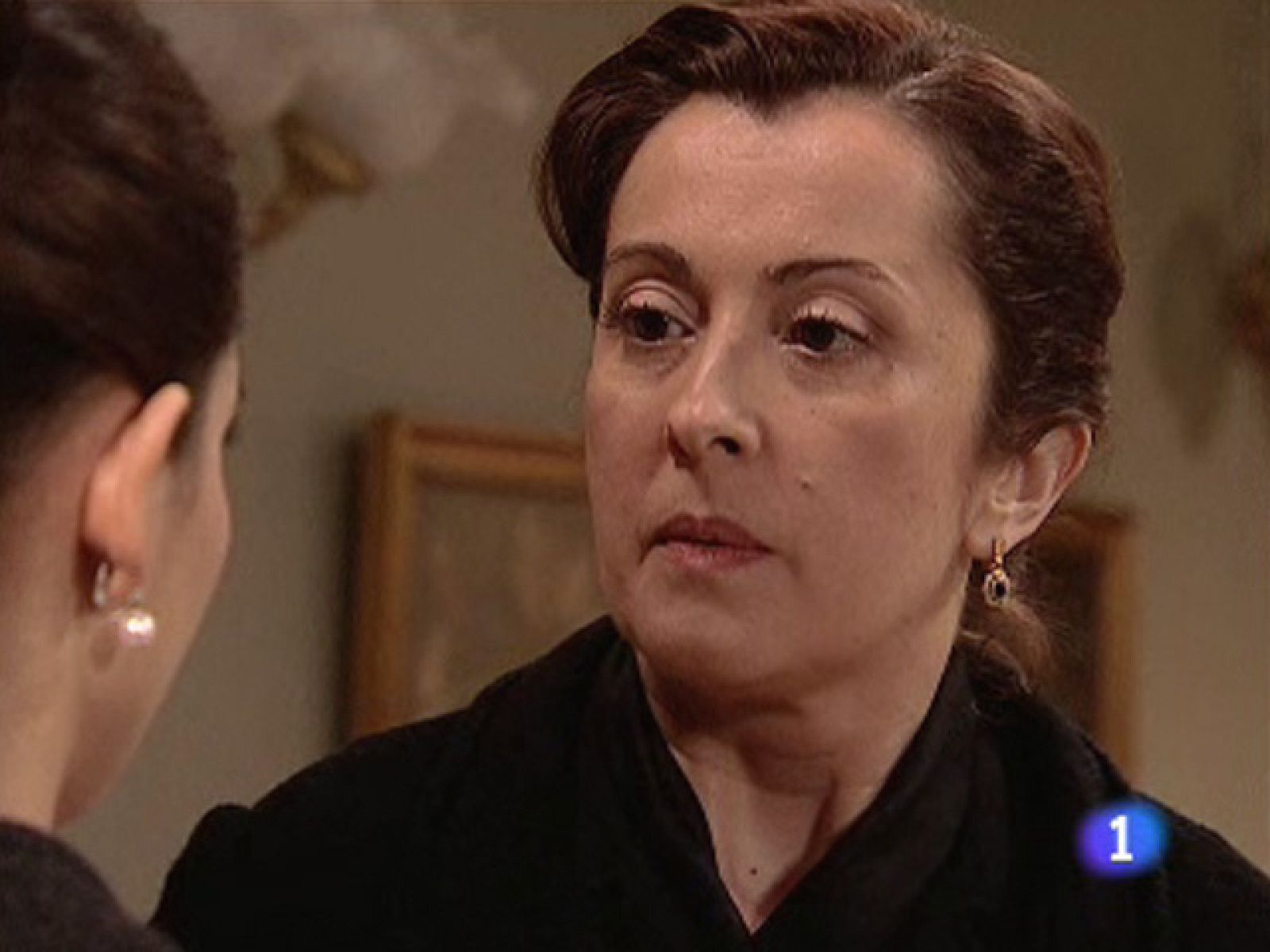 Amar - Carmen no abandonará a sus hijos - Amar en tiempos revueltos | Ver