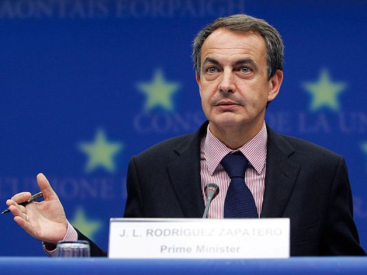 Telediario 1 - Telediario en 4' - 05/05/10