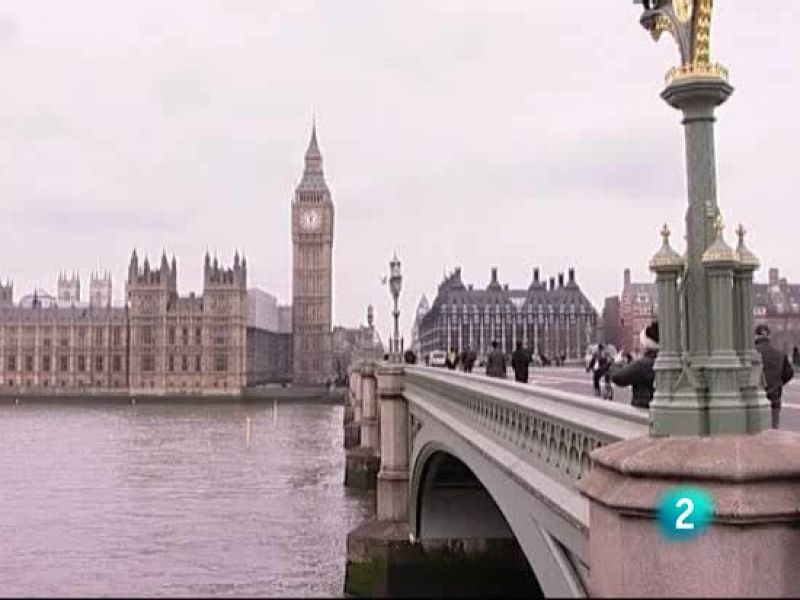 Los británicos votan pero, ¿qué pasará mañana si no hay un ganador claro?