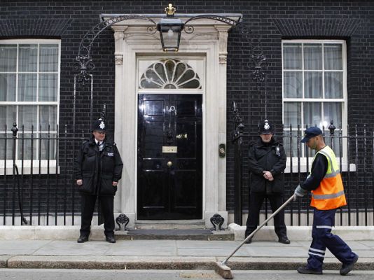 Telediario 1 - Telediario en 4' - 07/05/10