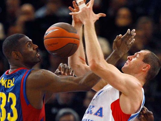 Baloncesto en RTVE - El Barça tumba al CSKA (64-54)