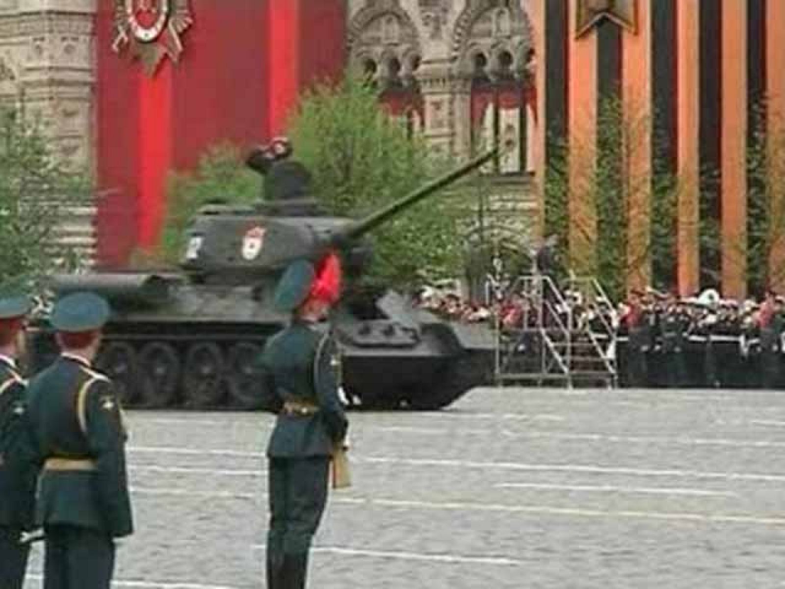 Rusia ha celebrado el 65 aniversario del final de la II Guerra Mundial | Ver