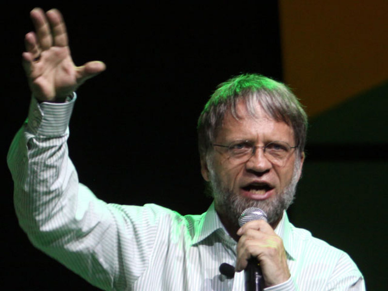 El candidato presidencial por el Partido Verde, Antanas Mockus, ilusiona a los colombianos | Ver