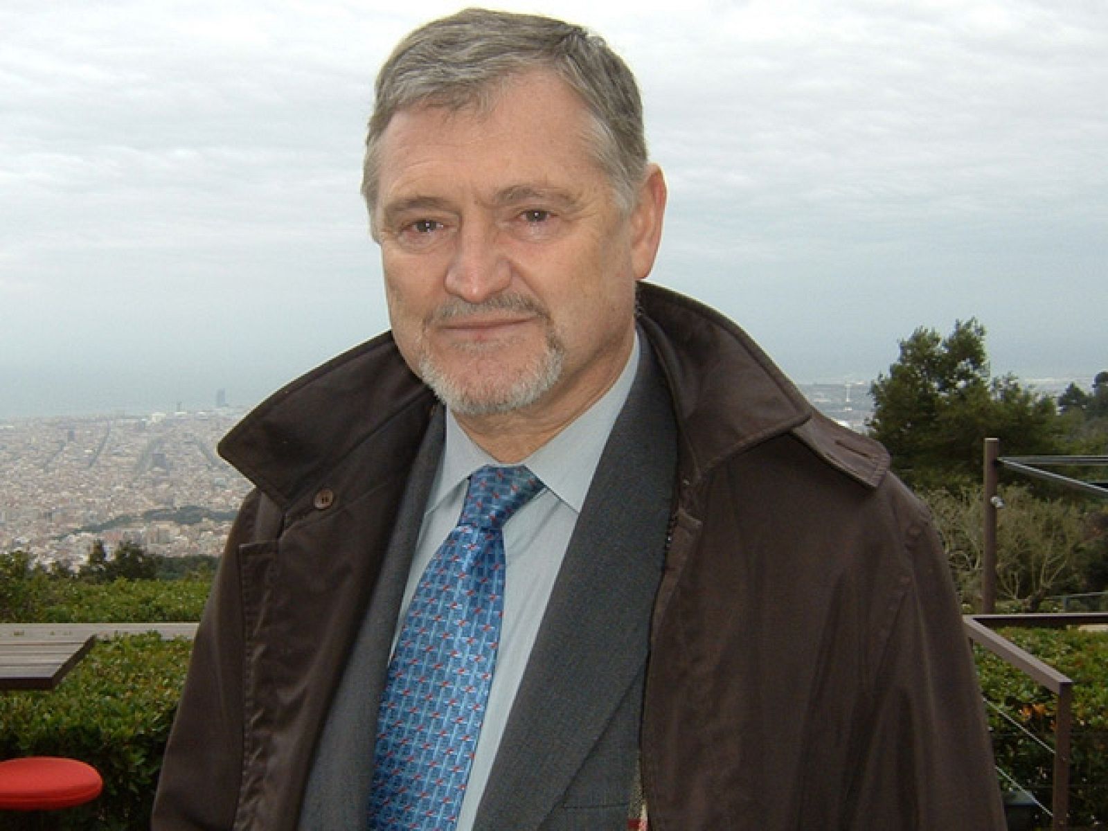 Felipe Casanueva (obesidad)