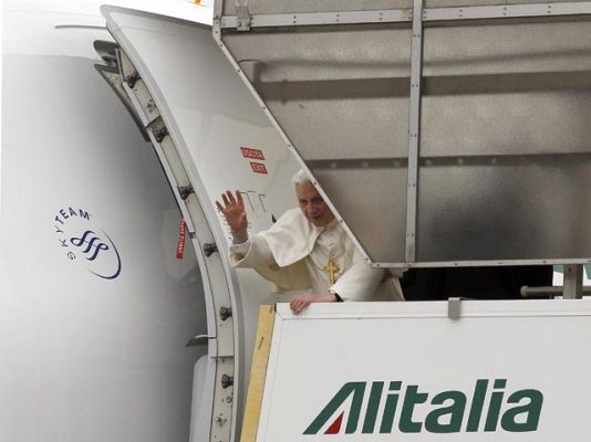  - El Papa viaja a Portugal