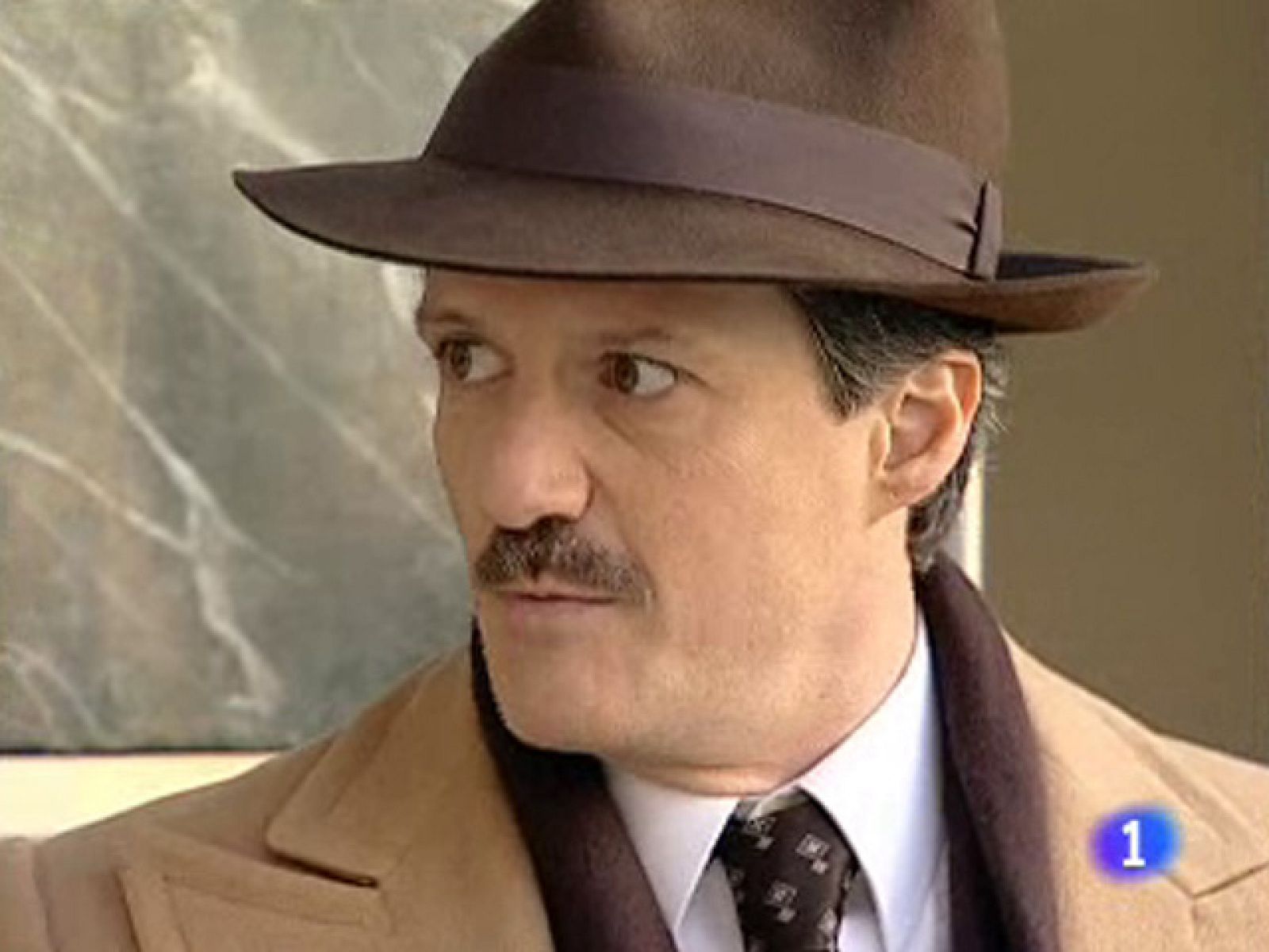 Amar - Abel, ¿más cuerdo que nunca? - Amar en tiempos revueltos | Ver