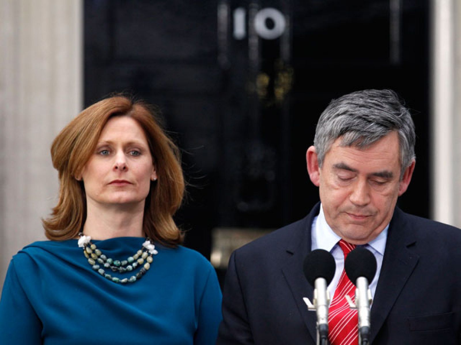 Gordon Brown ya no es el primer ministro del Reino Unido | Ver