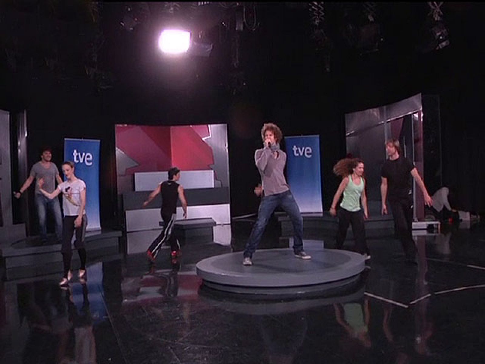 Eurovisión 2010 - Ensayos preeurovisivos de Dani - Eurovisión | Ver