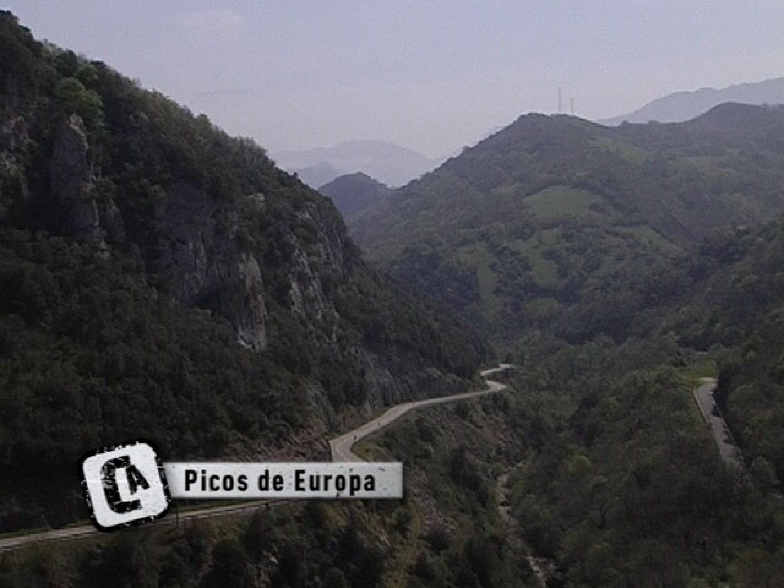 Comando Actualidad - Viviendo en la  montaña - Comando Actualidad | Ver