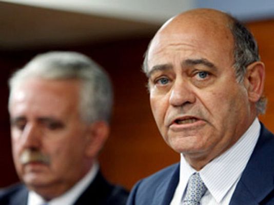  - CEOE y CEPYME,  a favor de recortar