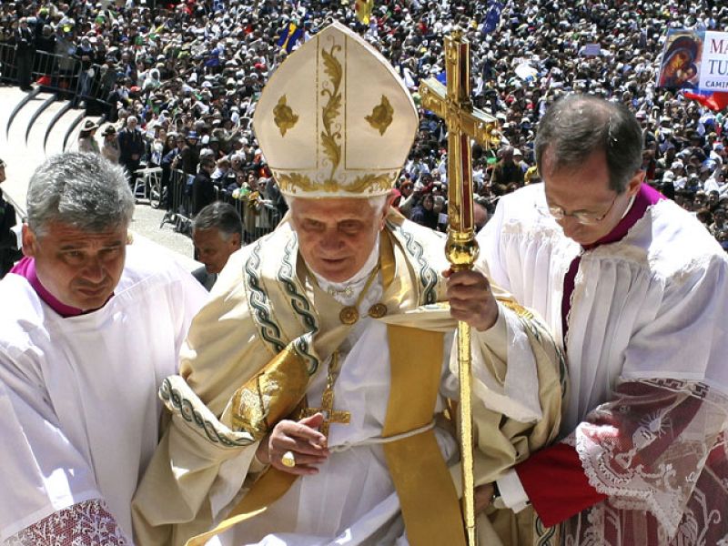 El Papa reitera en Fátima su oposición al matrimonio homosexual y al aborto