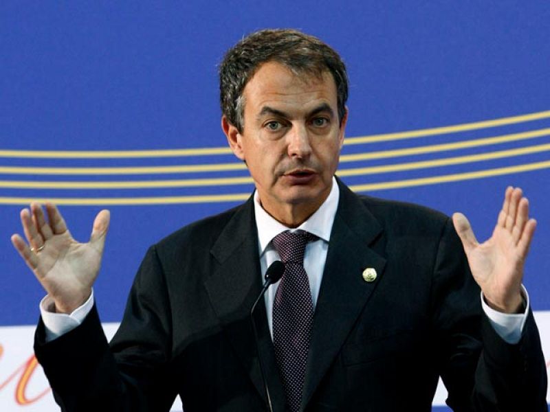 Zapatero defiende su ajuste fiscal | Ver