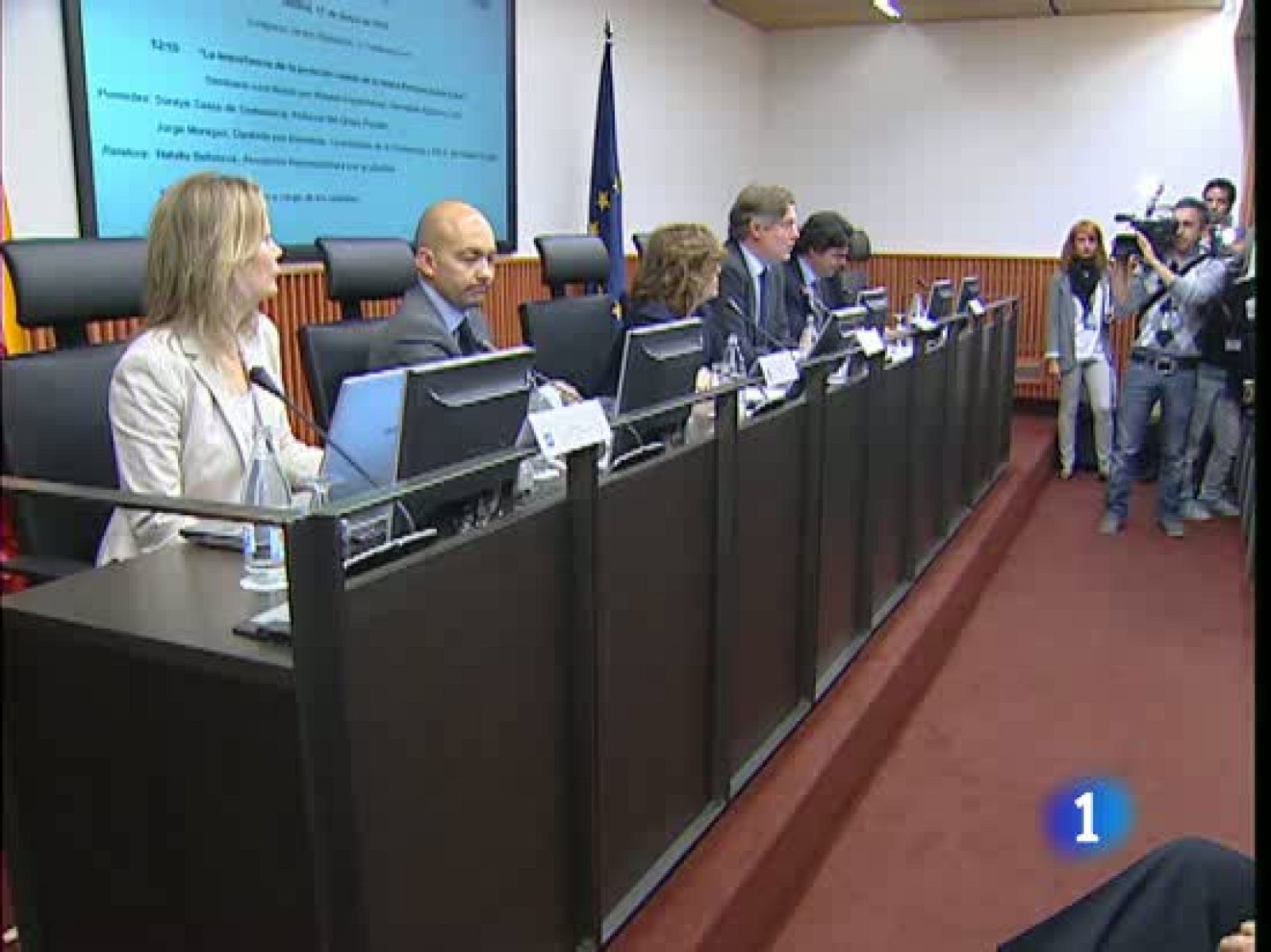 Los populares aseguran que están dispuestos a negociar sobre las medidas de ajuste anunciadas por Zapatero | Ver