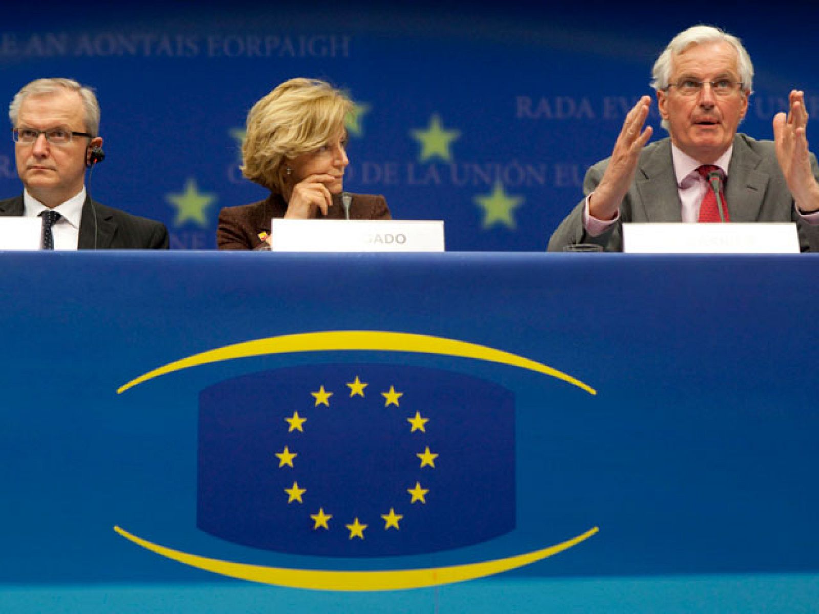 En Bruselas los ministros de Economía acuerdan regular los fondos de inversión de alto riesgo | Ver