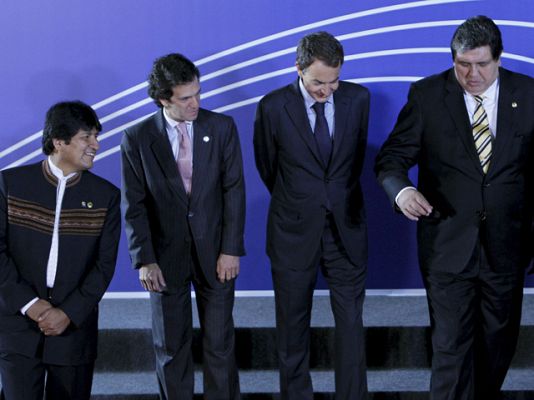  - Nota de humor en la cumbre