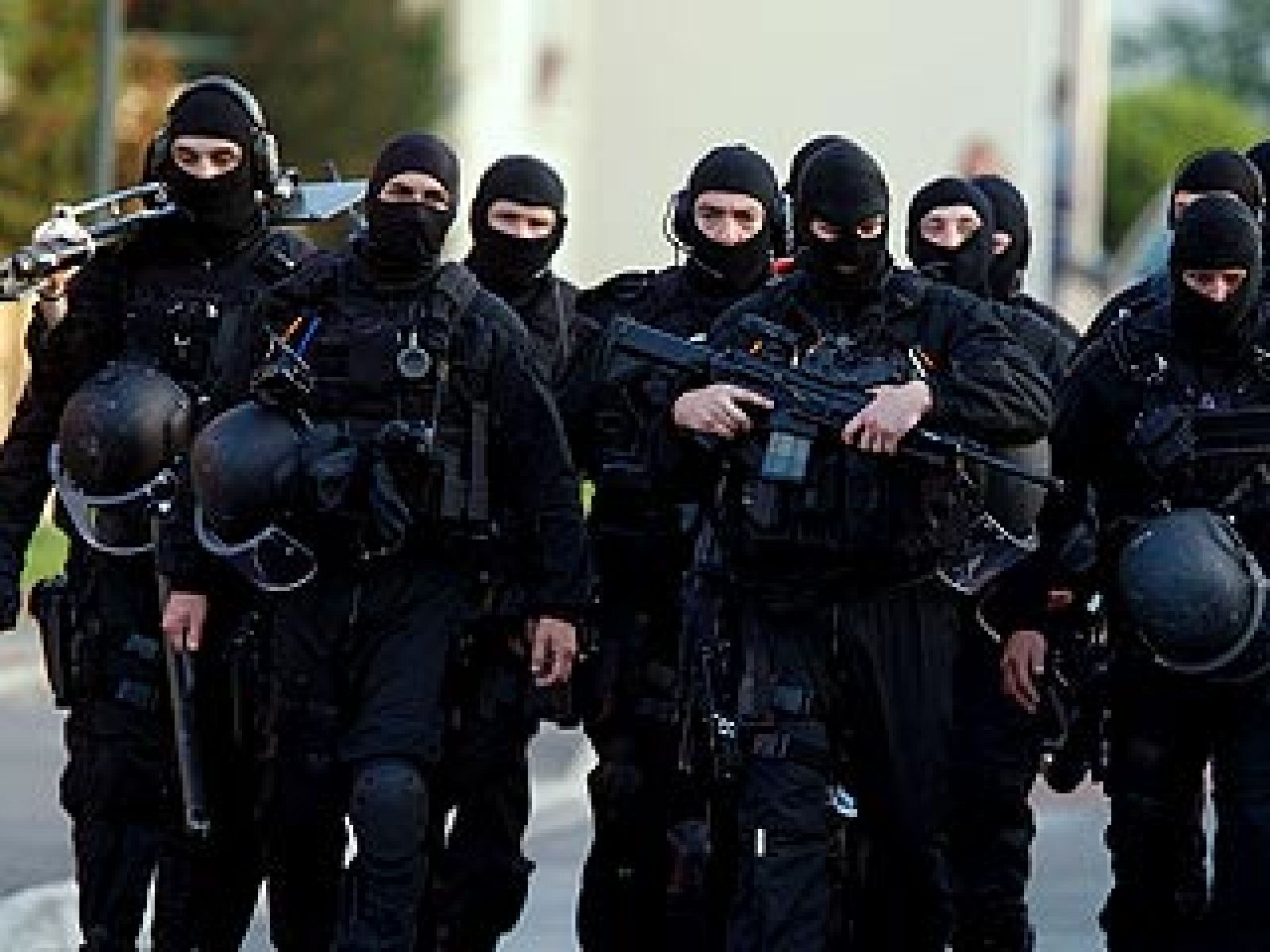 Desayunos - Cae el jefe del aparato militar de ETA y otros tres etarras en una operación contra ETA - Los desayunos | Ver