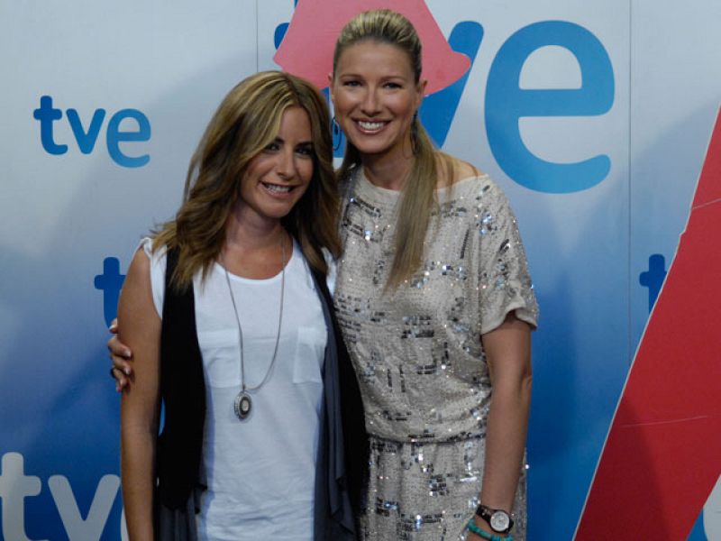 Eurovisión 2010 - Anne y Ainhoa desean suerte a Dani Diges