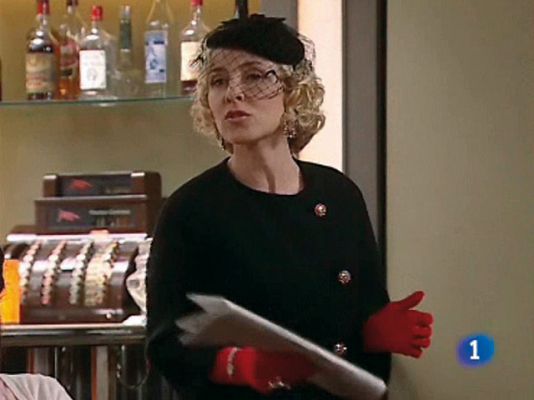 Amar en tiempos revueltos - El diablo Rojo bajo la cama