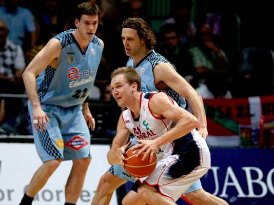 Baloncesto en RTVE - Caja Laboral 92-76 Estudiantes