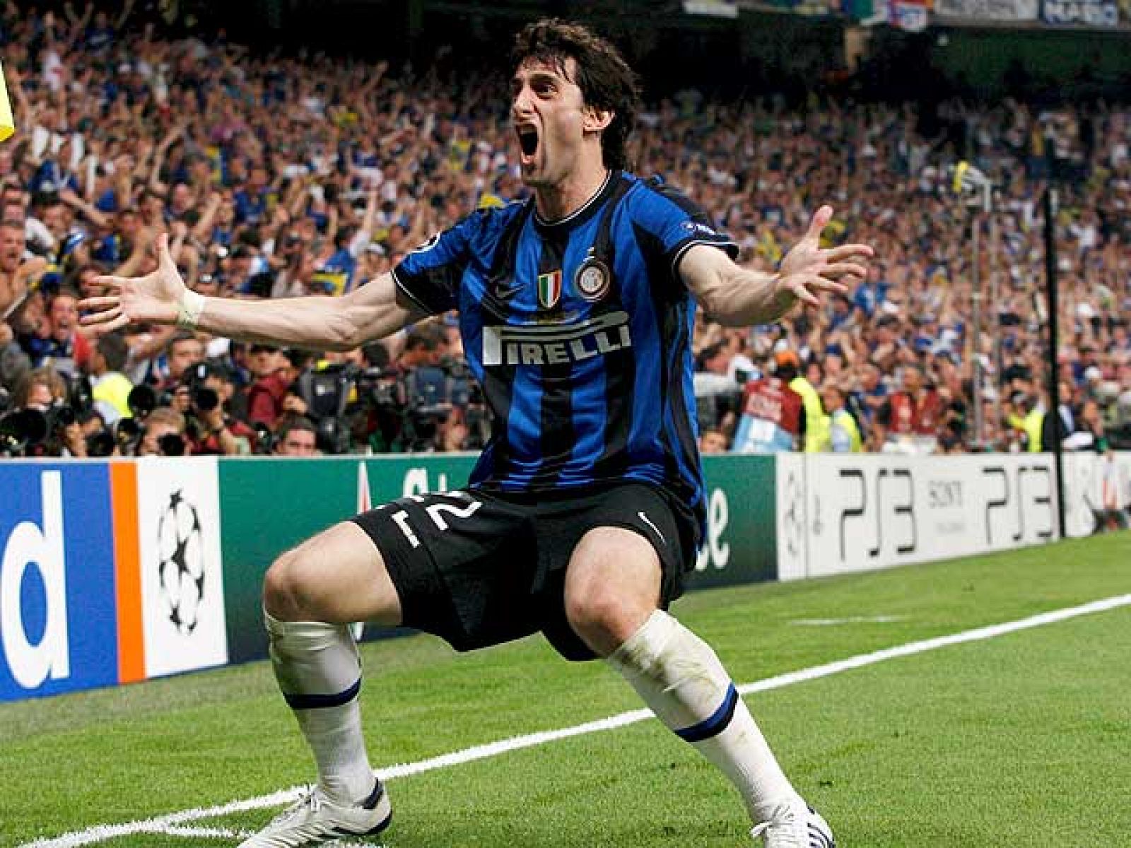 Golazo de Milito (0-2) - Champions League | Ver