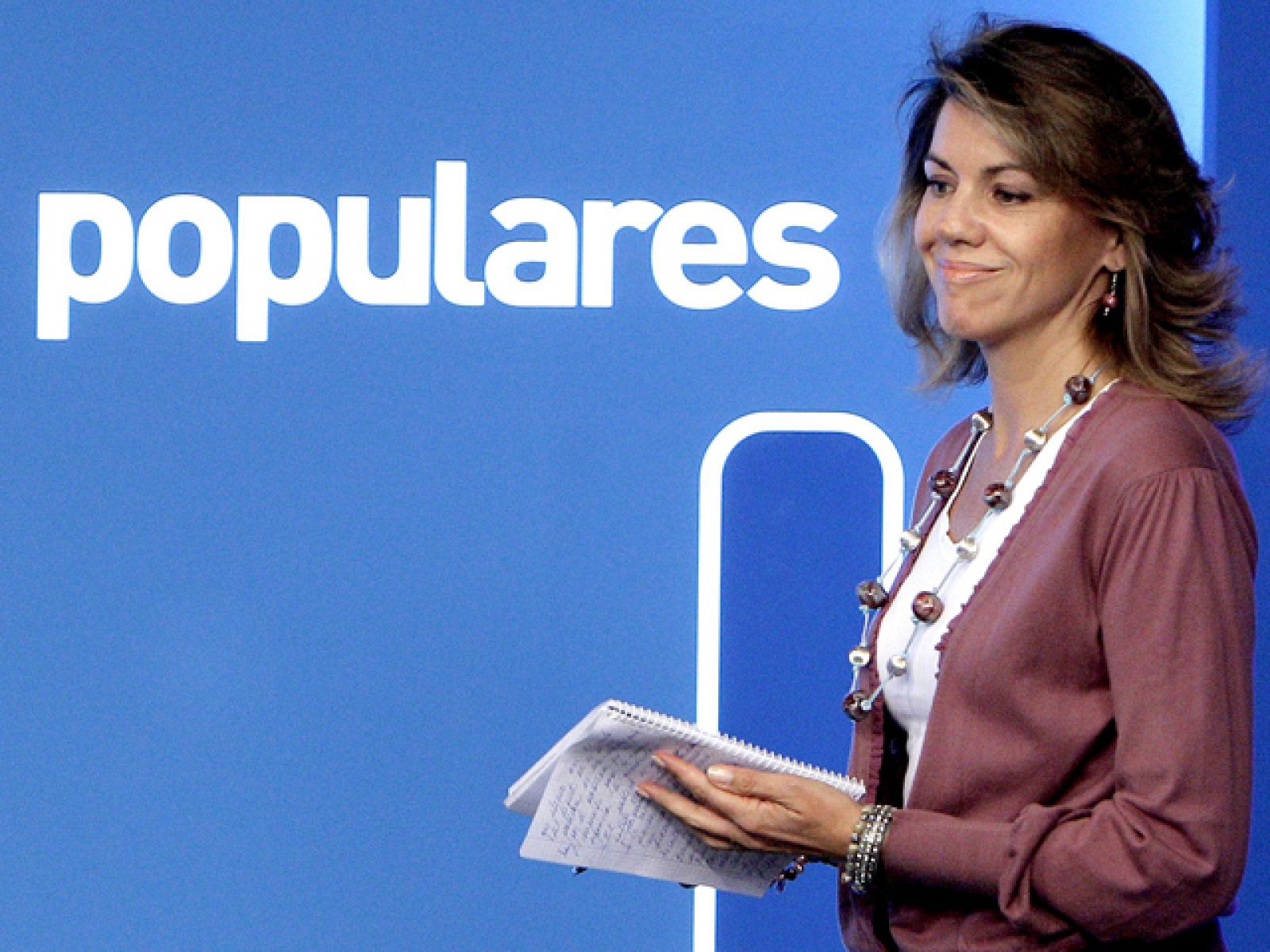 El PSOE sigue en plena negociación en busca de apoyos que le permitan sacar adelante su decreto para reducir el déficit | Ver