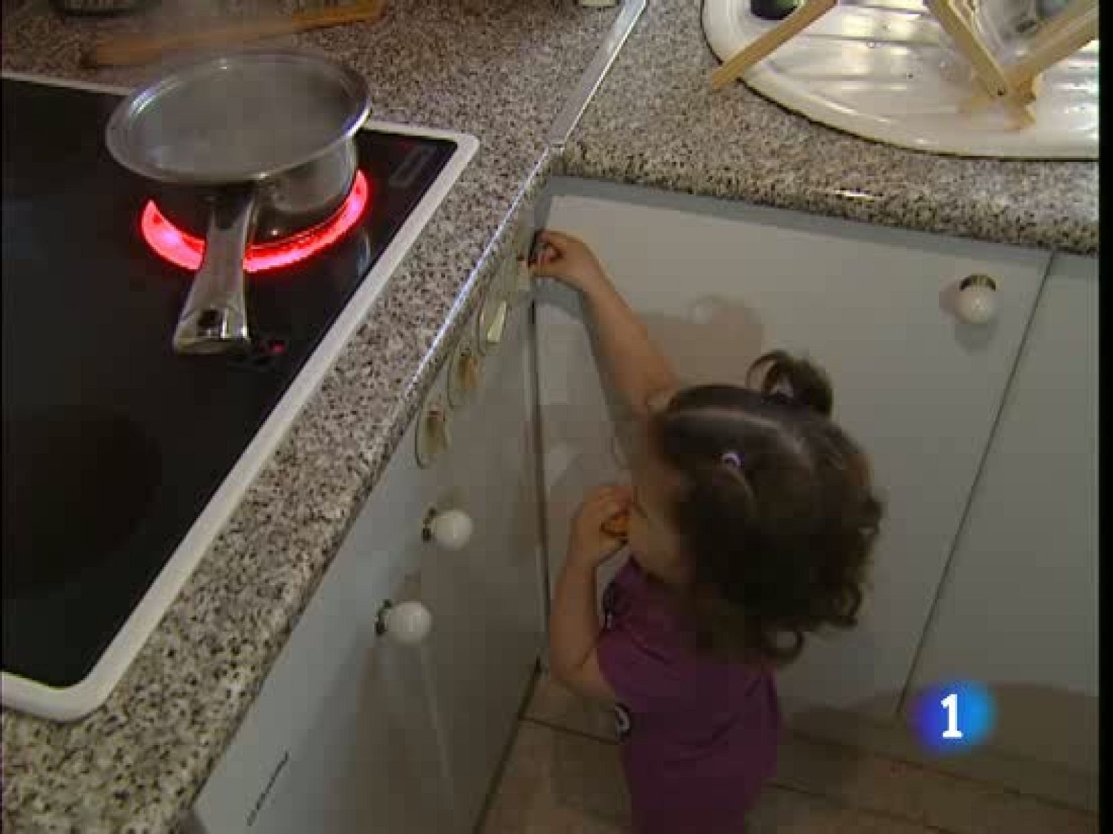 La cocina es el lugar donde más accidentes domésticos tienen los niños menores de cuatro años - Ciencia y tecnología en Rtve.es | Ver