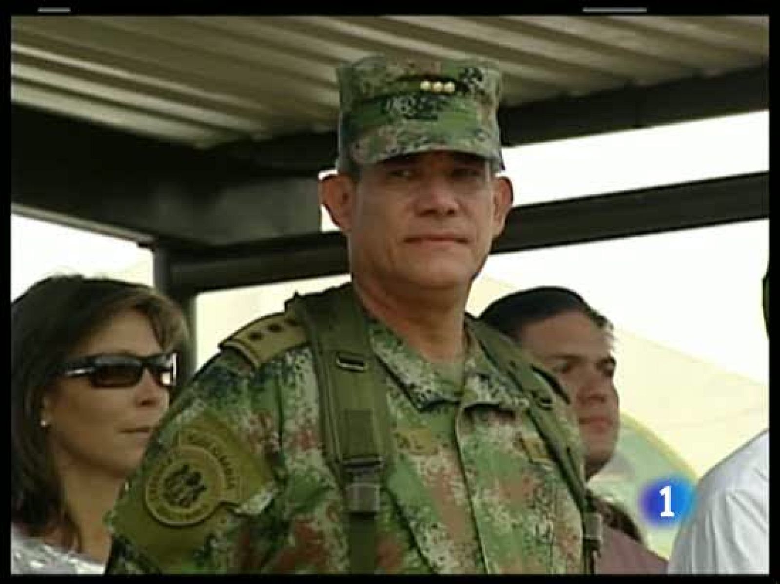 El máximo responsable de la lucha contra las FARC abandona su cargo | Ver