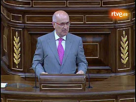  - CiU se abstiene y pide elecciones