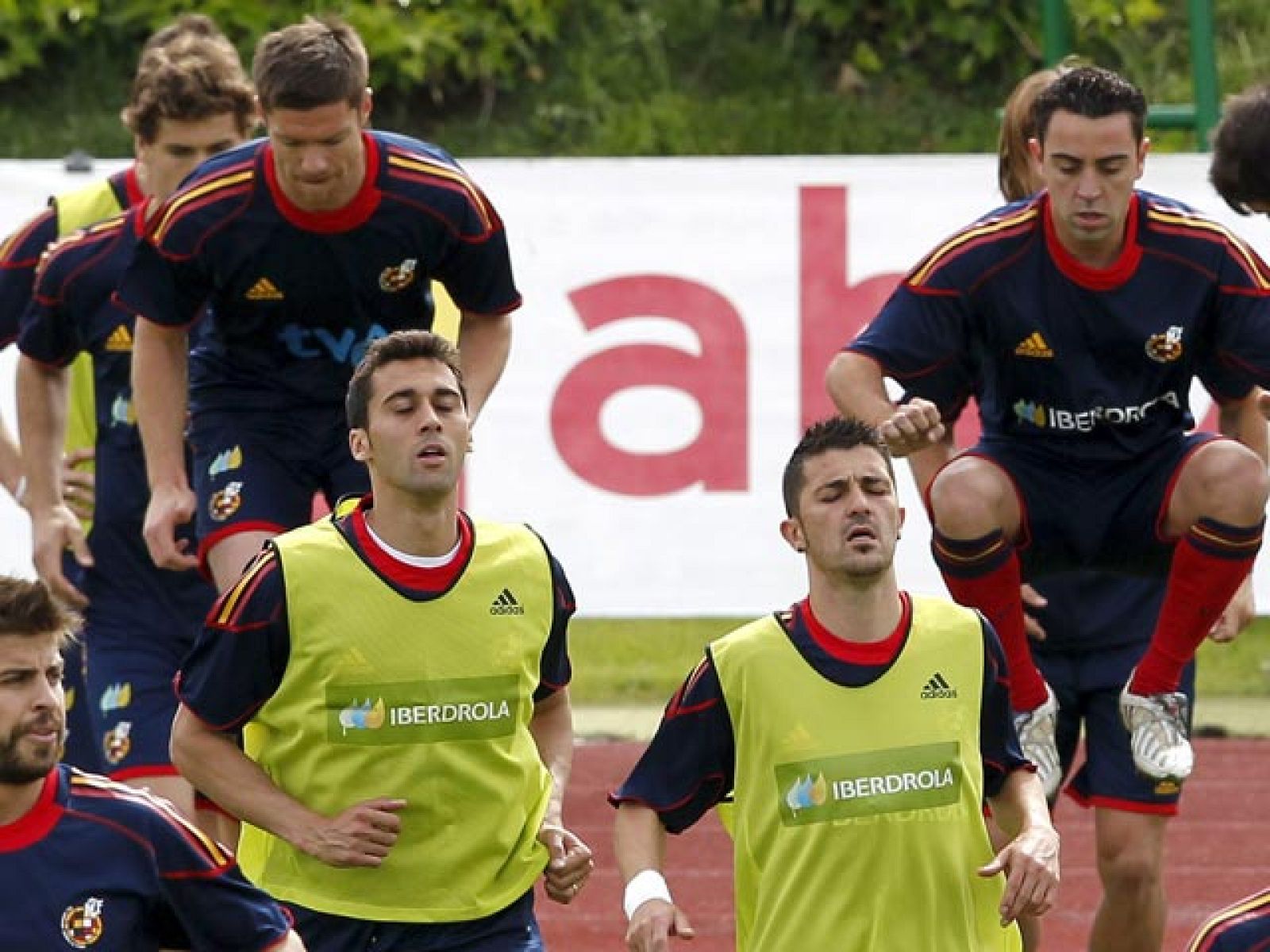 Pese a que la selección española se convertiría en la mejor pagada si gana el Mundial, los jugadores han renunciado a las primas que les corresponderían por pasar la fase de grupos y octavos, que destinarían a obras sociales