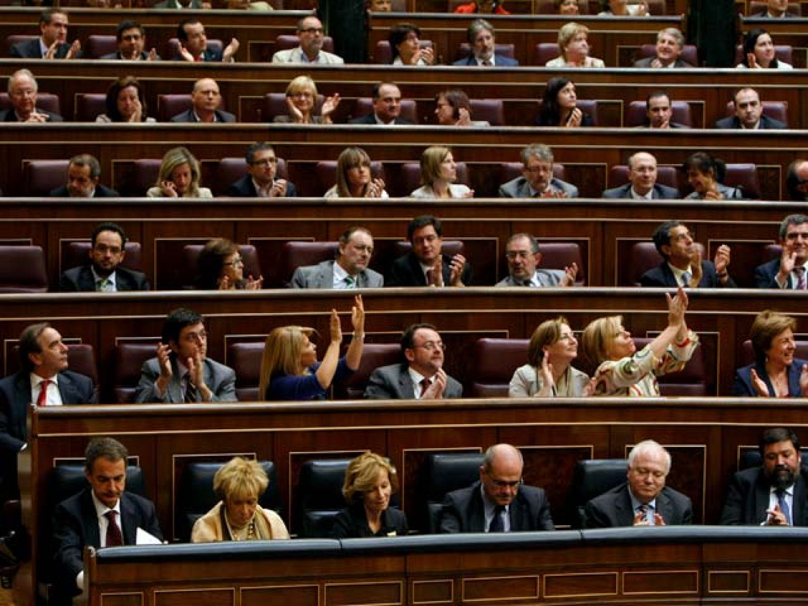 Telediario 2 en cuatro minutos - 27/05/10 | Ver