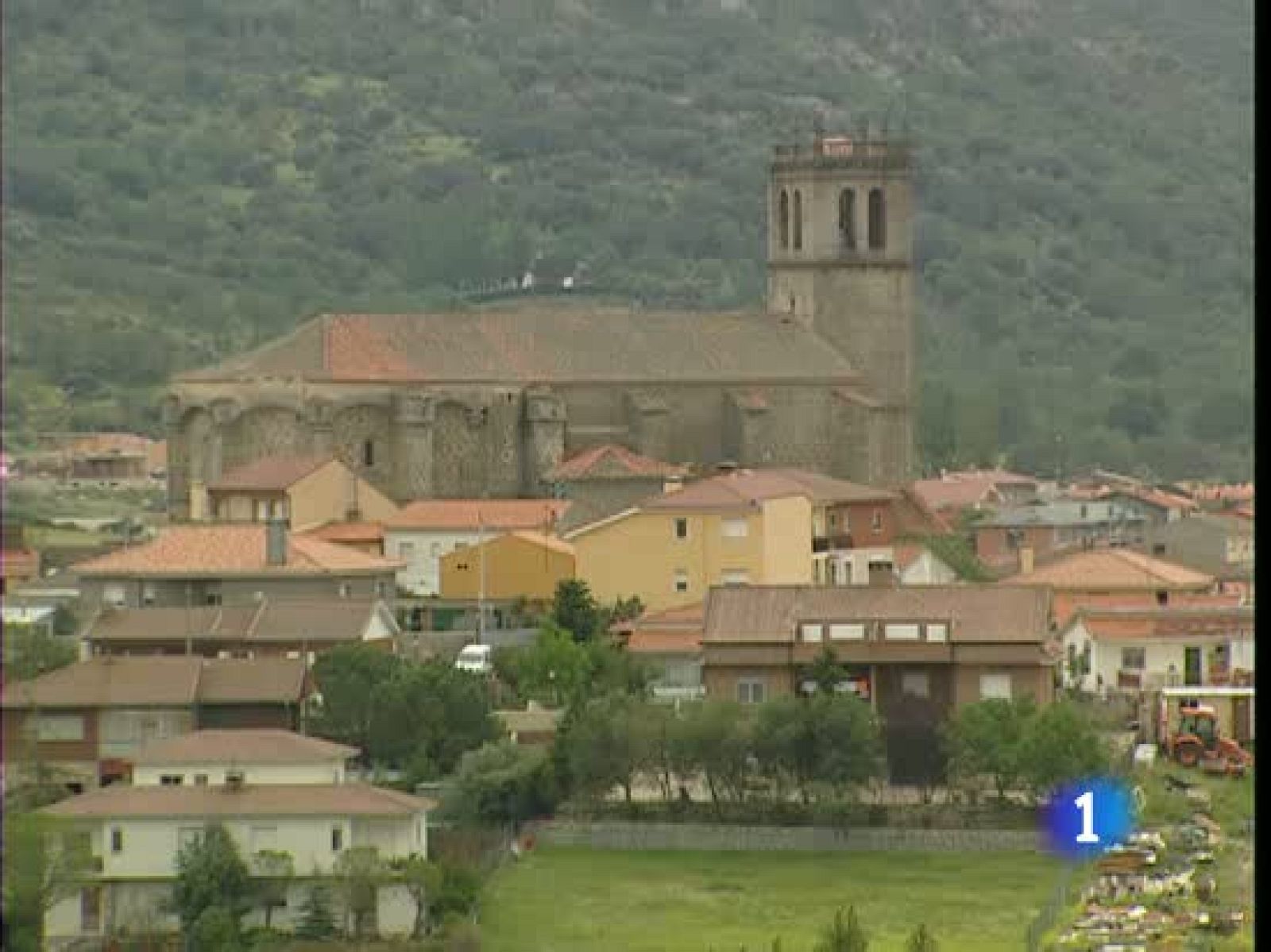 En Robledo de Chavela acusan al alcalde de no empadronar a los inmigrantes que no tengan contrato de trabajo | Ver