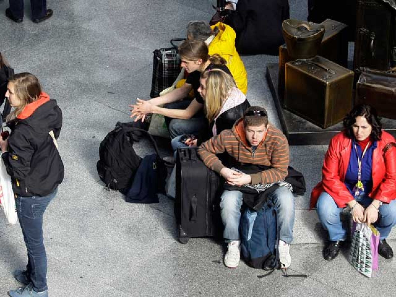 Tranquilidad en la huelga de Renfe que afecta a medio millón de viajeros | Ver