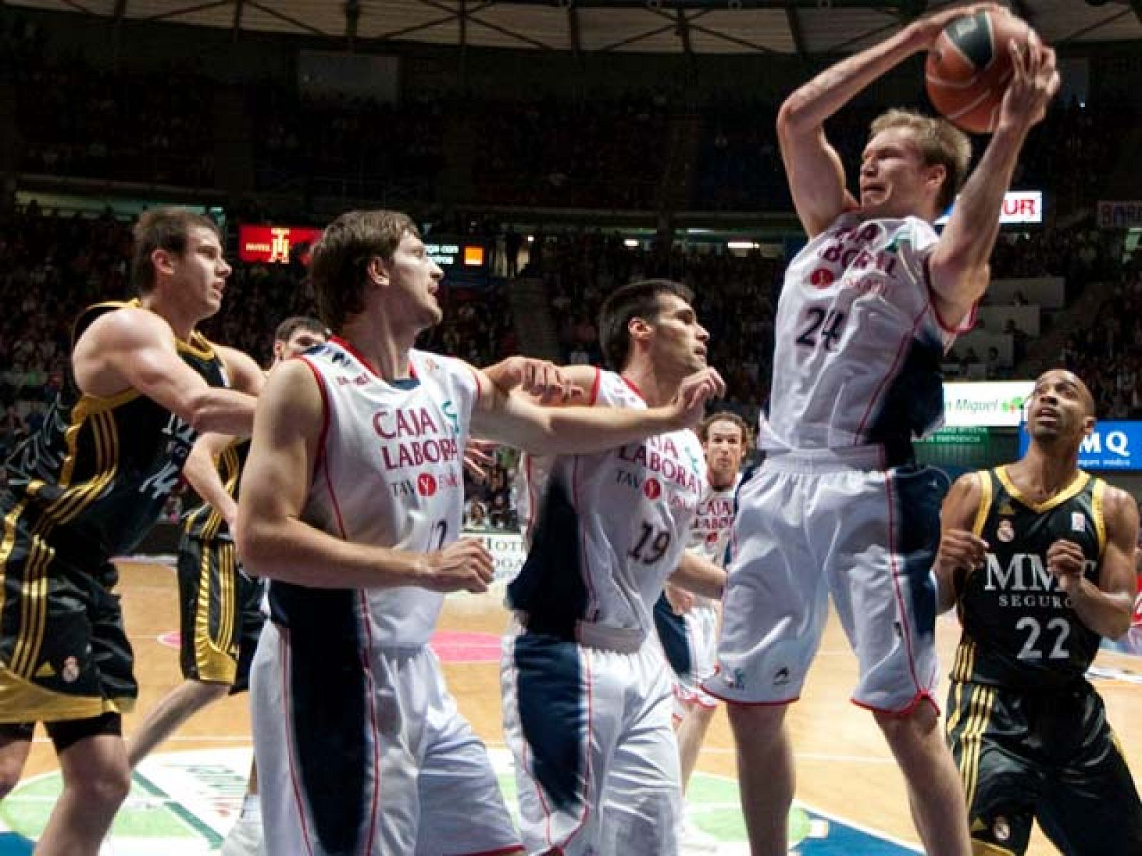 Caja Laboral 62-60 Real Madrid - Baloncesto en RTVE | Ver