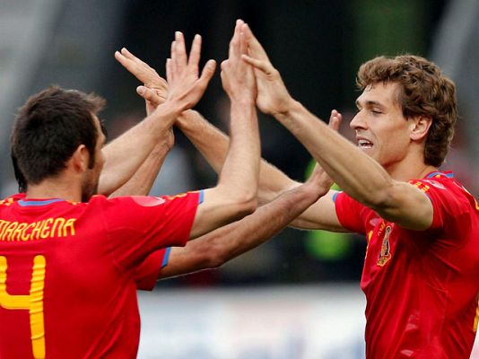  - España gana sin brillar ante Arabia