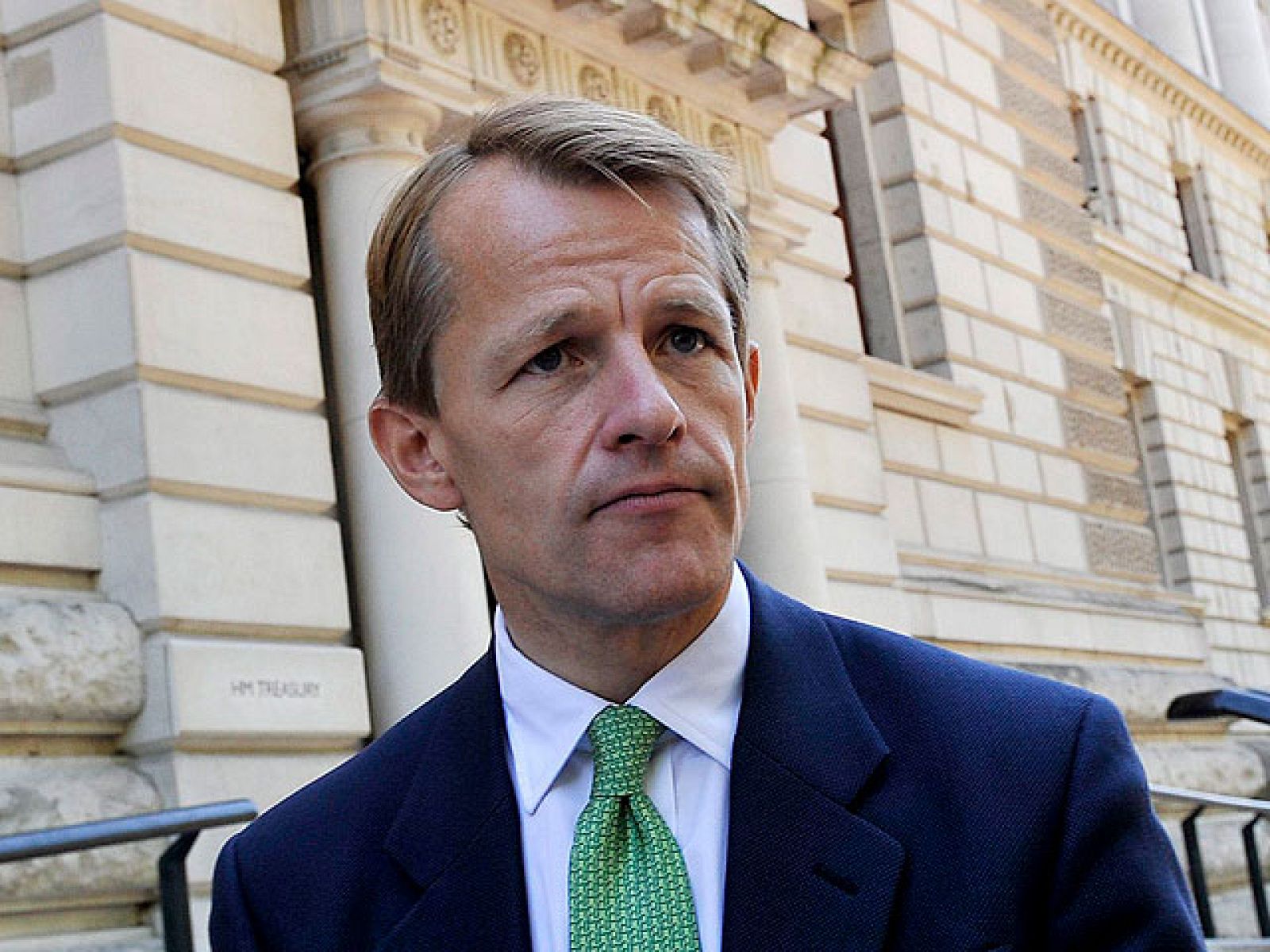 Dimite David Laws