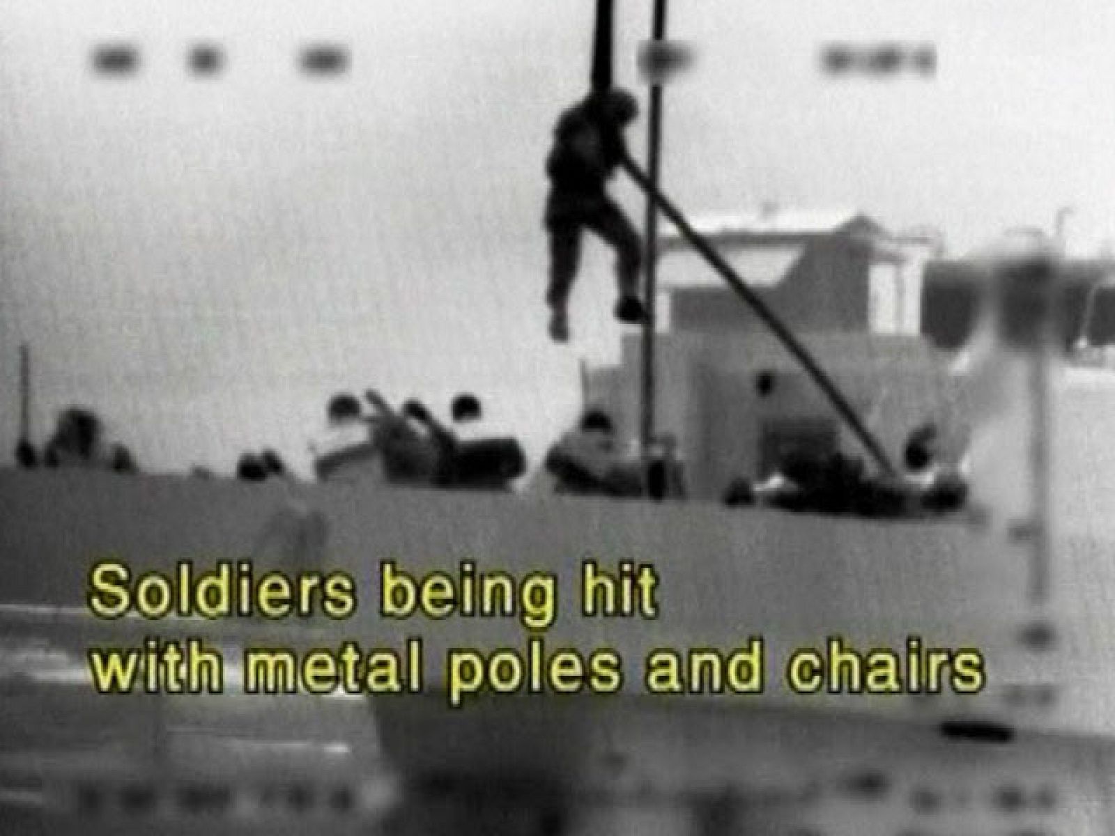 Mueren al menos diez activistas en un ataque israelí contra la "Flotilla de la libertad" | Ver