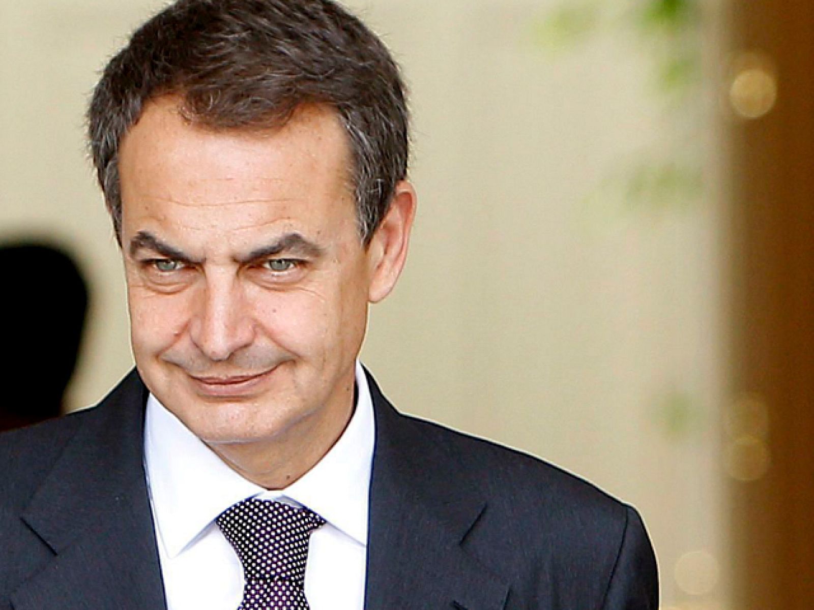 Zapatero anuncia que aprobará la reforma laboral el 16 de junio | Ver