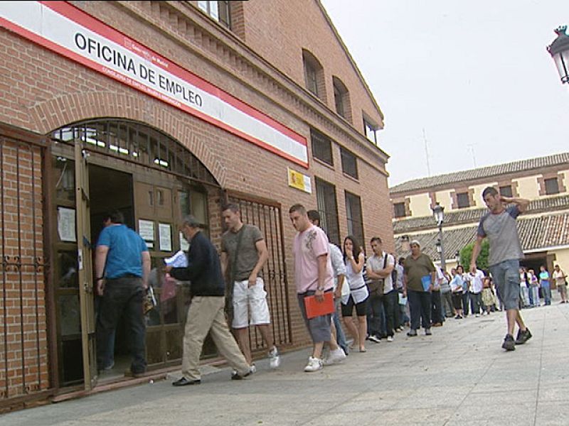 Mayo terminó con 76.000 desempleados menos | Ver